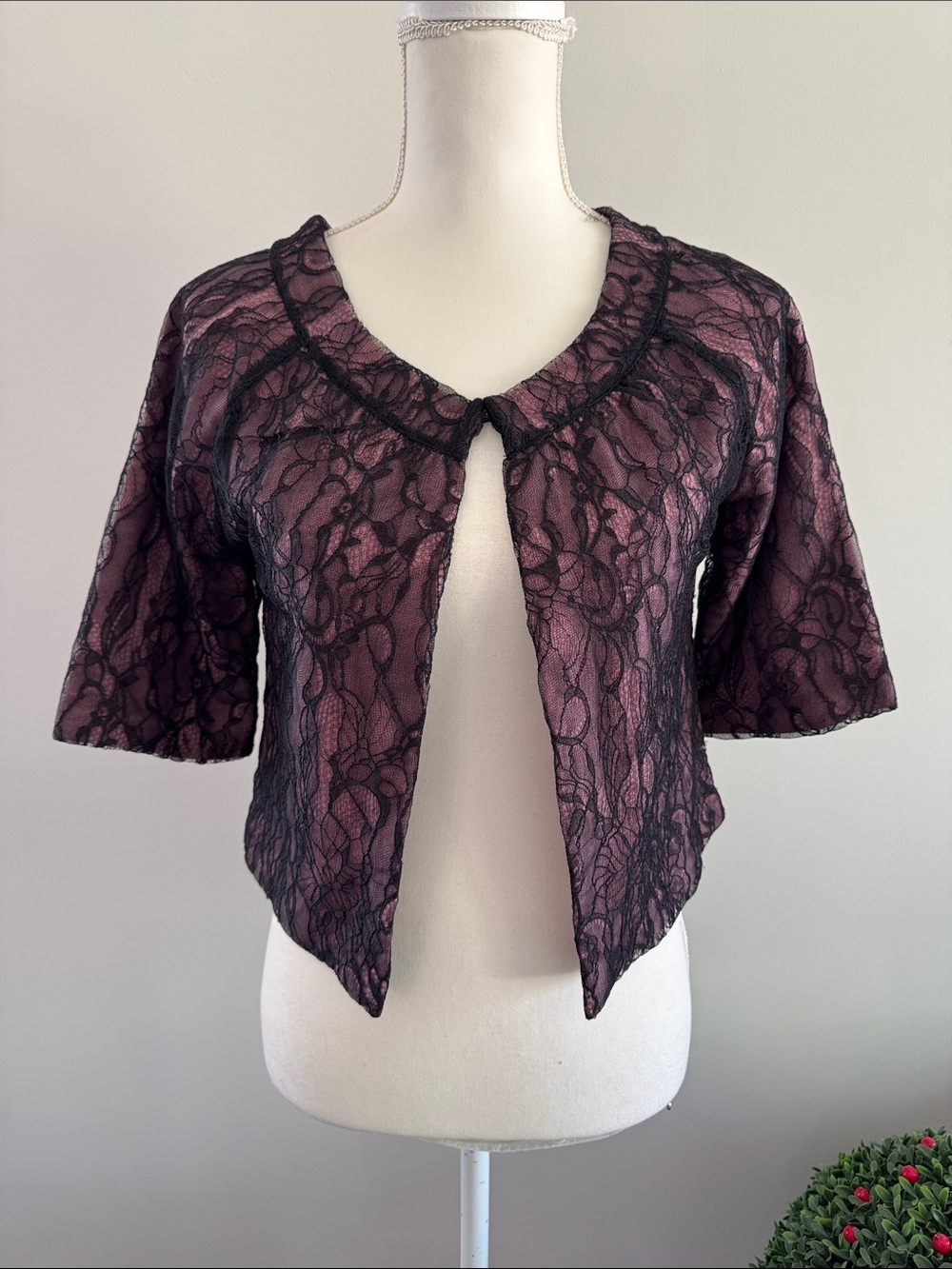 Moth Black Lace Overlay Plum Cropped Cardigan Sz M